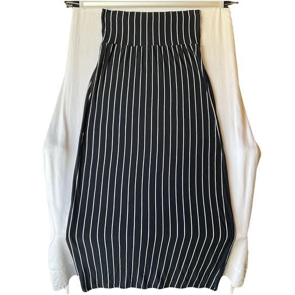 Green Envelope Los Angeles Women Long Skirt Size M Black White Striped Stretchy - Picture 1 of 8